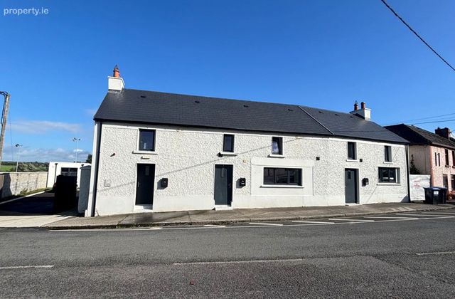 Apartment 2, 11-12 Barrack Street, Goresbridge, Co. Kilkenny - Click to view photos