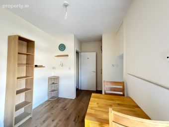 Flat 4, 10 Cabra Park, Phibsborough, Dublin 7 - Image 2