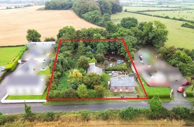 Rose Cottage, Crufty, Beamore, Drogheda, Co. Meath - Click to view photos