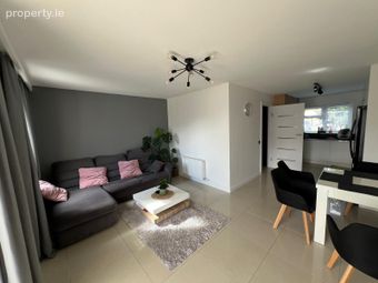 7 Fernbrook, Castlelake, Carrigtwohill, Co. Cork - Image 3
