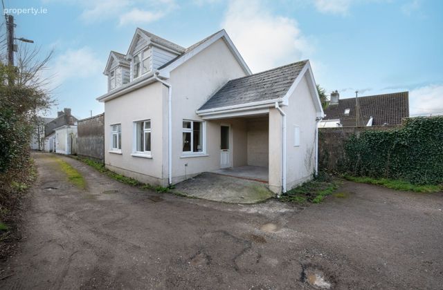 7 Huggardsland, Glasheen Road, Glasheen, Co. Cork - Click to view photos