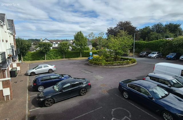 Chatsworth, Donnybrook Hill, Donnybrook, Donnybrook, Co. Cork - Click to view photos