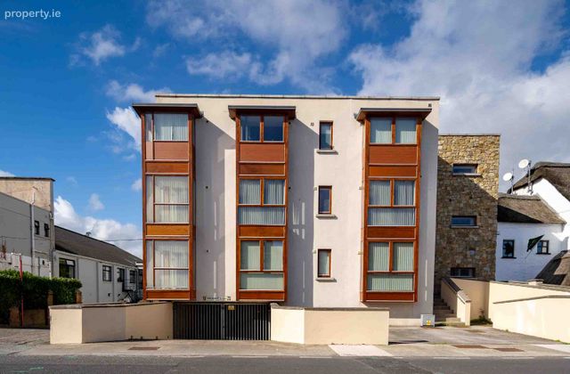 4 Landscape Court, Churchtown, Dublin 14 - Click to view photos