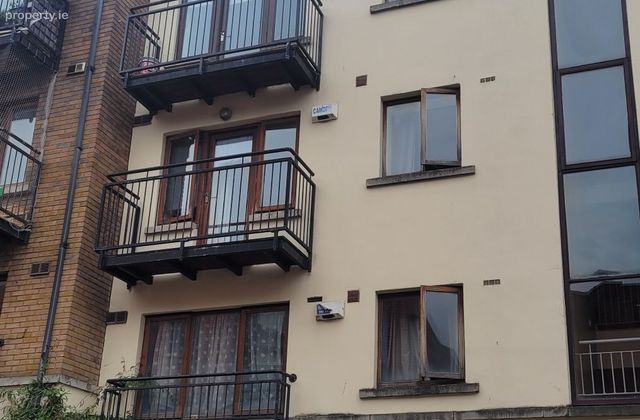 The Mizen, City Gate, Saint Augustine Street, Christchurch, Dublin 8 - Click to view photos