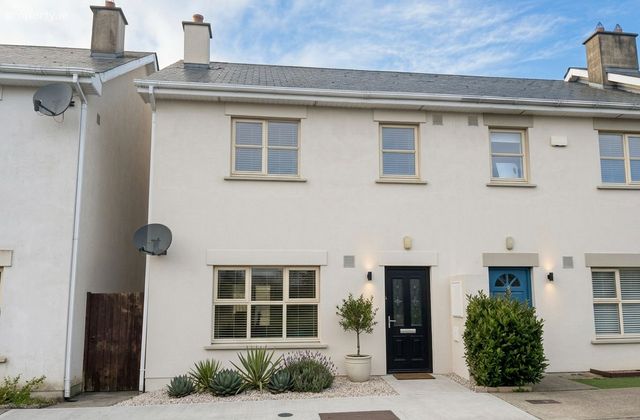 35 Abbyfield, Ballitore, Co. Kildare - Click to view photos
