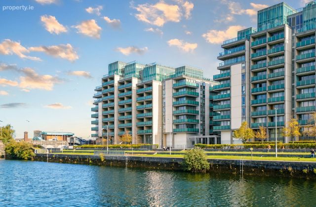 Apartment 22, Kirkpatrick House, IFSC, Dublin 1 - Click to view photos