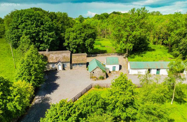 Teach Duinn Shleibhe, Adamstown, Castletown Geoghegan, Castletown-Geoghegan, Co. Westmeath - Click to view photos