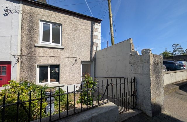 7 Friar Street, Nenagh, Co Tipperary, Nenagh, Co. Tipperary - Click to view photos