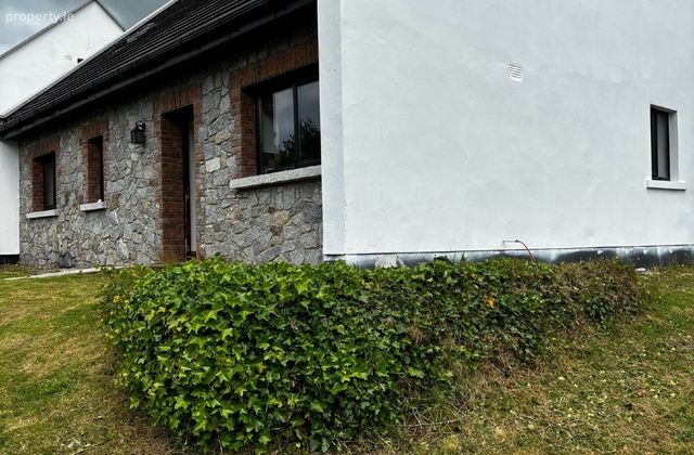 Ocean View, Brittas Bay, Co. Wicklow - Click to view photos