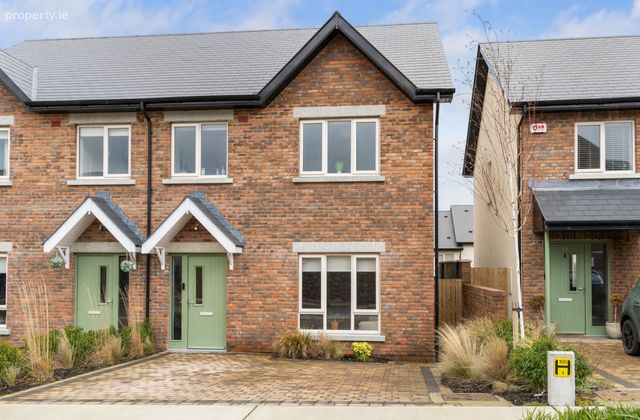 63 Rockfield Close, Newtownmountkennedy, Co. Wicklow, Newtownmountkennedy, Co. Wicklow - Click to view photos