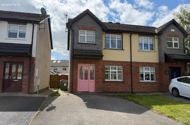 30 Grianan, Westbury, Co. Limerick, Westbury, Co. Clare - Click to view photos