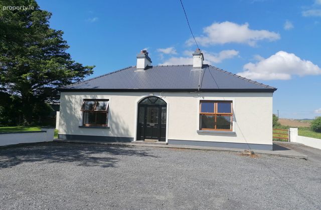 Levallinree, Parke, Castlebar, Co. Mayo - Click to view photos