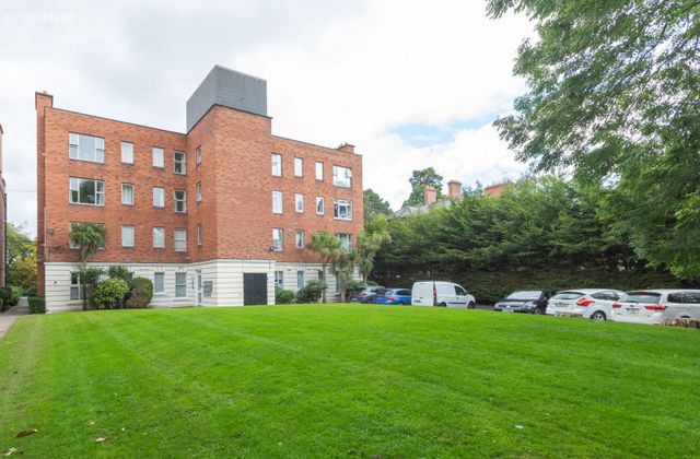Apartment 52, Hillcourt, Rathgar, Dublin 6 - Click to view photos