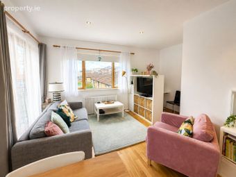 12 Frascati Hall, Blackrock, Co. Dublin - Image 2