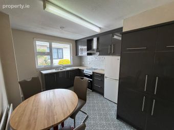 43 Sandfield Gardens, Blackrock, Blackrock, Co. Louth - Image 3