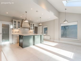 11 Inglenook Wood, Dublin 18, Carrickmines, Dublin 18 - Image 3