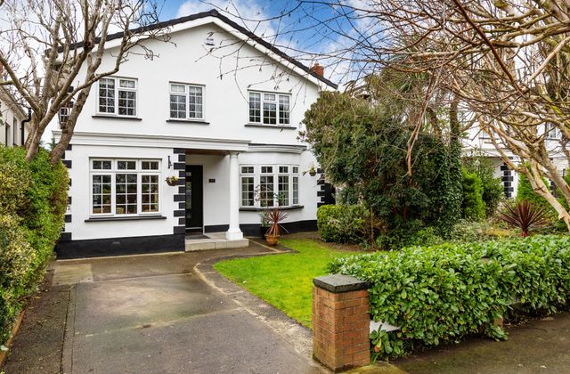 17 Muldowney Court, Coast Road, Malahide, Co Dublin, Malahide, Co. Dublin - Click to view photos