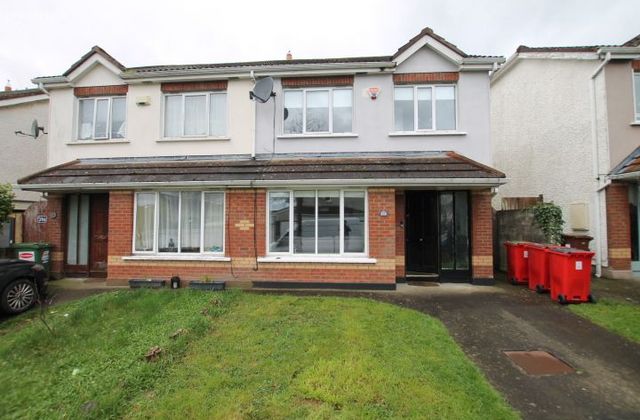 23 Earlsfort Avenue, Lucan, Lucan, Co. Dublin - Click to view photos