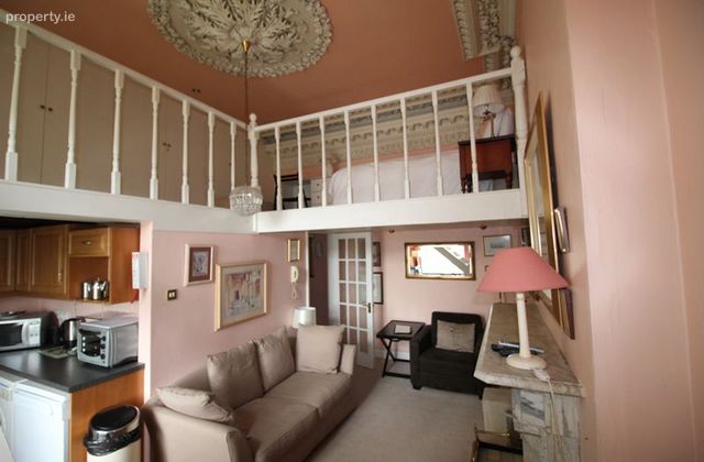Flat 5, 30 Elgin Road, Ballsbridge, Dublin 4 - Click to view photos