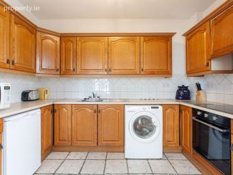 Georges Quay Apartments, Dublin 2 - Image 2