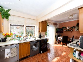 28 Connsbrook Park, Belfast City Centre, Belfast, Co. Antrim, BT4 1NF - Image 5