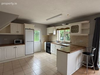 38 The Vale, Hophill, Tullamore, Co. Offaly - Image 4