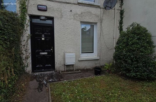 4 Convent View Terrace, Strawberry Hill, Shanakiel, Co. Cork - Click to view photos