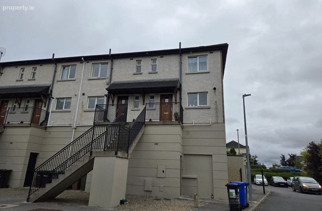 Bryanstown Court, Bryanstown Manor, Drogheda, Co. Louth - Click to view photos