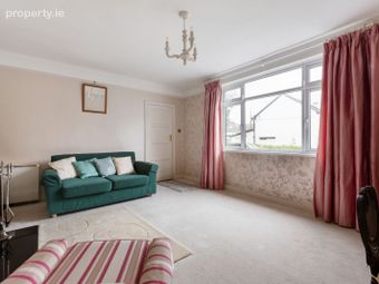 11 Dale Close, Stillorgan, Kilmacud, Co. Dublin - Image 4