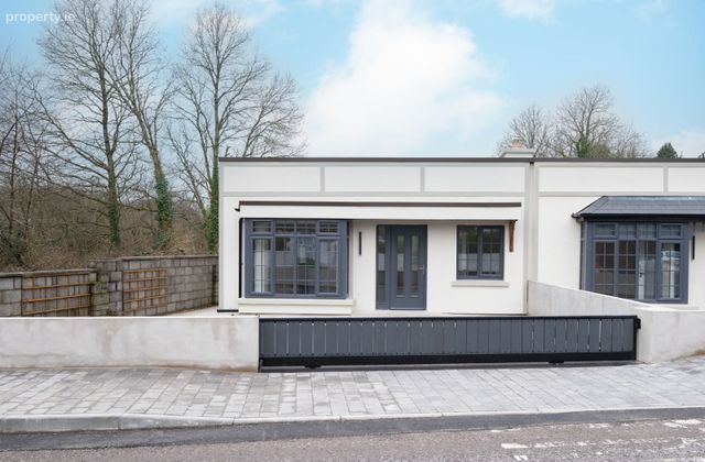 Cois C&oacute;ir, Saint Ann's Road, Blarney, Co. Cork - Click to view photos