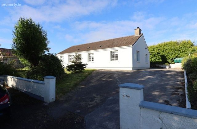 7 Woodlawn, Loughill, Loughill, Co. Limerick - Click to view photos