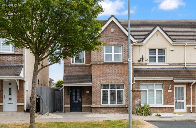 29 Latchford Close, Clonee, Dublin 15, Clonee, Dublin 15 - Click to view photos
