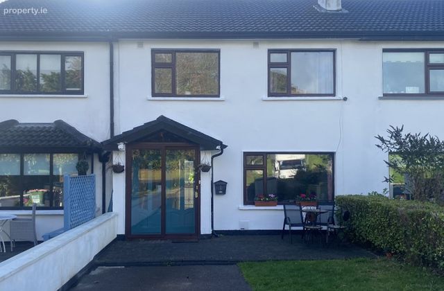 1 Parknamore Rise, Ballincollig, Co. Cork - Click to view photos