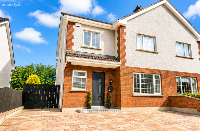 5 Killycard Manor, Castleblayney, Co. Monaghan., Castleblayney, Co. Monaghan - Click to view photos