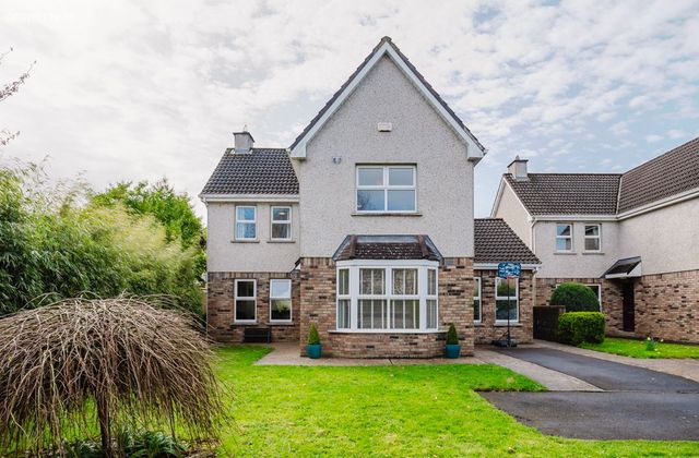 23 Salmon Weir, Annacotty, Co. Limerick - Click to view photos