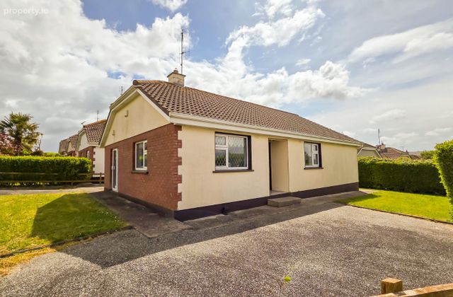 36 Ardamine Court, Ardamine, Riverchapel, Co. Wexford - Click to view photos