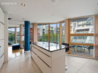 7 The Sherkin, Lancaster Gate, Western Road, Co. Cork - Image 5