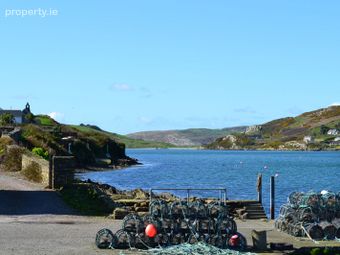 5 Les Mouettes Apartments, Crookhaven, Co. Cork - Image 4