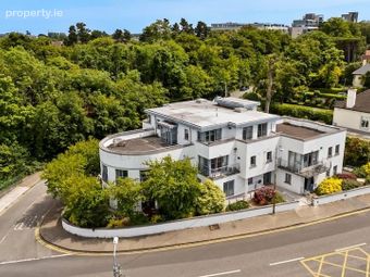9 The Rise, Fitzwilliam Court (eircode A94 Y623), Mount Merrion, Co. Dublin