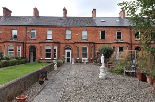5 Lansdowne Terrace, Ennis Road, North Circular Road, Co. Limerick - Click to view photos