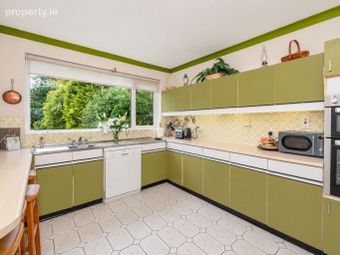 9 Oaklee, Carrigrohane, Co. Cork - Image 4