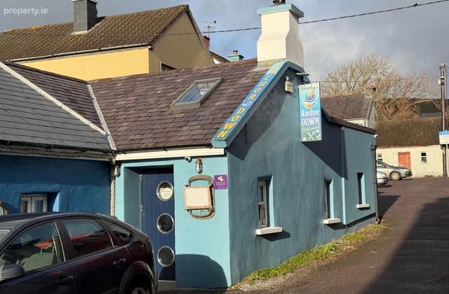 Strand Street, Dingle, Co. Kerry - Click to view photos