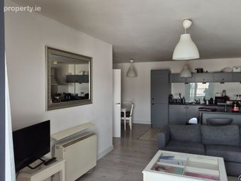 Apartment 16, Gloucester Square, Railway Street, Dublin 1 - Image 4