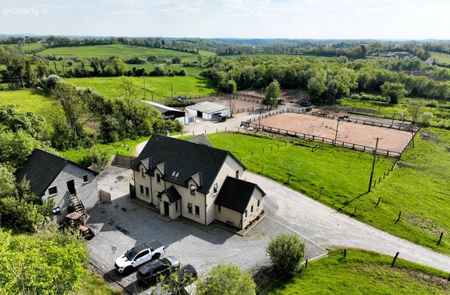 Drumralla Stables, 31 Drumralla Road, Newtownbutler, Nothern Ireland, Co. Fermanagh, Clones, Co. Monaghan - Click to view photos
