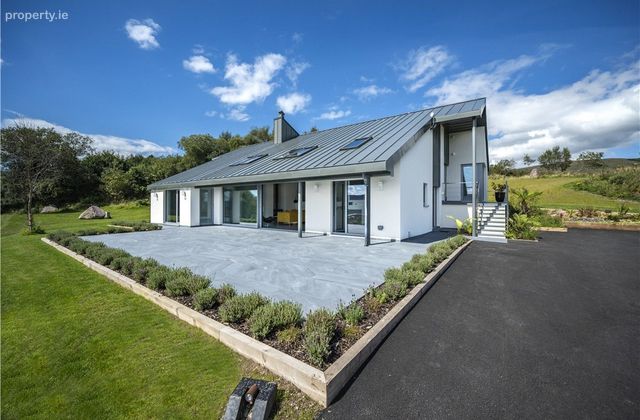 Zinc House, Templenoe, Kenmare, Co. Kerry, Templenoe, Co. Kerry - Click to view photos