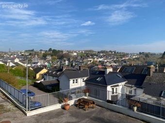 2 Rampart Manor, The Ramparts, Kinsale, Co. Cork - Image 3