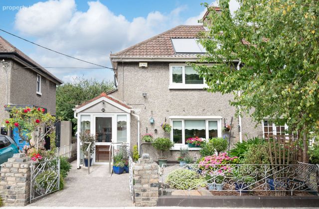 12 Larkfield Grove, Dublin 6w, Harold's Cross, Dublin 6w - Click to view photos
