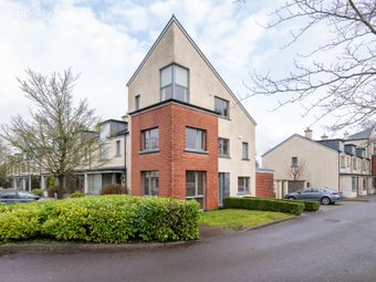 No 20 Bridgefield Grove, Curraheen Road, Bishopstown, Cork, Co. Cork, Curraheen, Co. Cork - Image 2