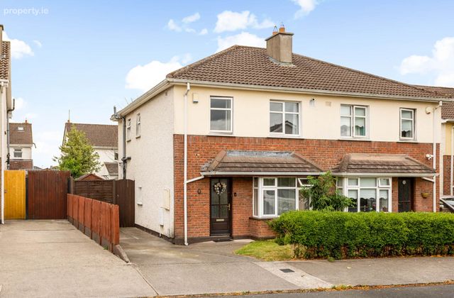 9 Griffeen Glen Crescent, Griffeen Glen, Lucan, Co. Dublin, Lucan, Co. Dublin - Click to view photos