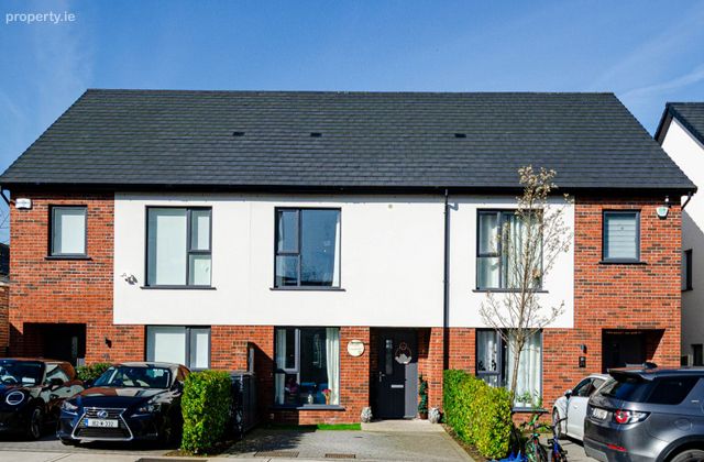 26 Graydon Park, Newcastle, Co. Dublin - Click to view photos